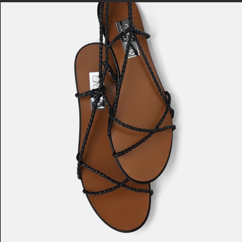 NWT BLACK STRAPPY ZARA SANDALS